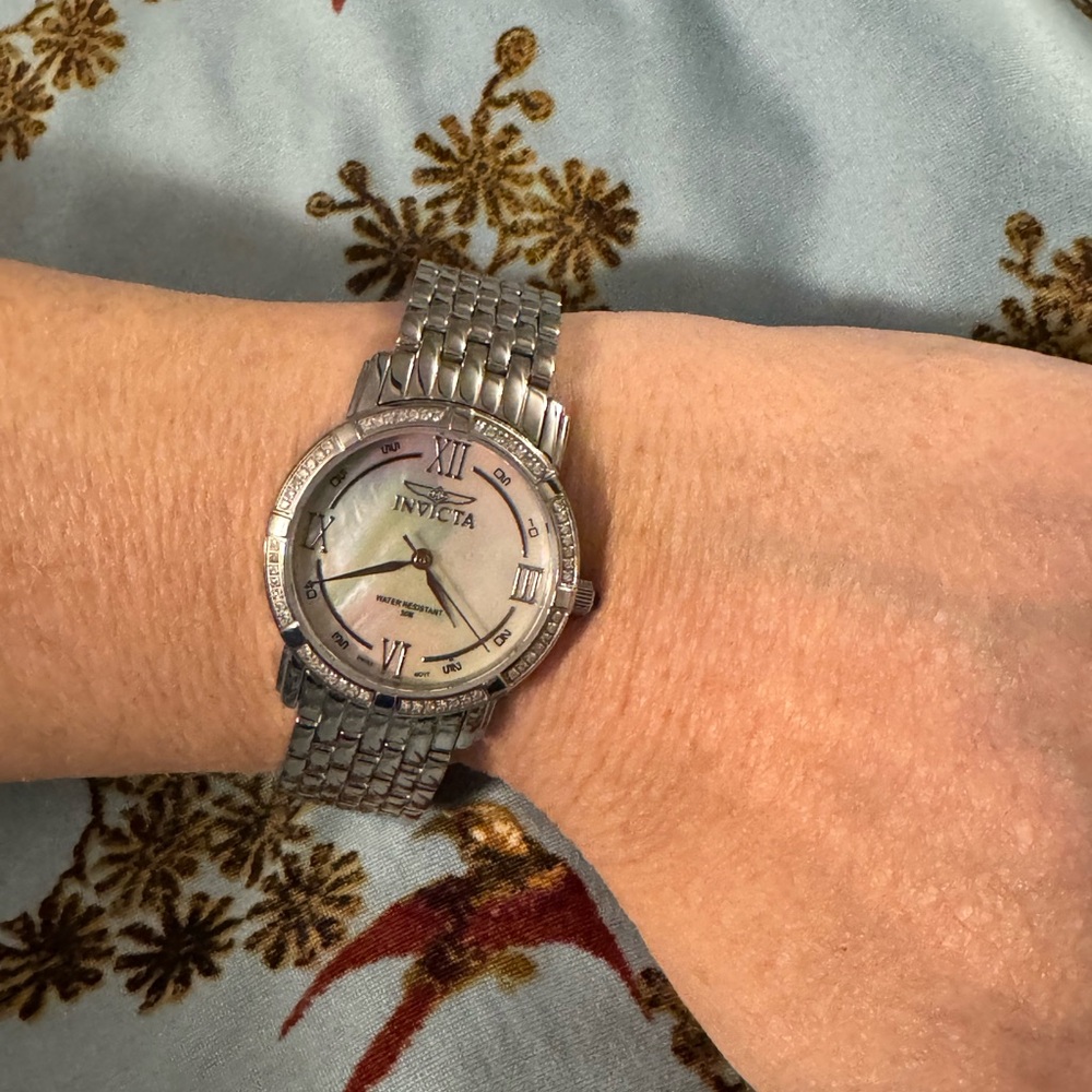 Invicta 3921 Sapphire Crystal Accented Bezel Stainless Steel Women's Watch